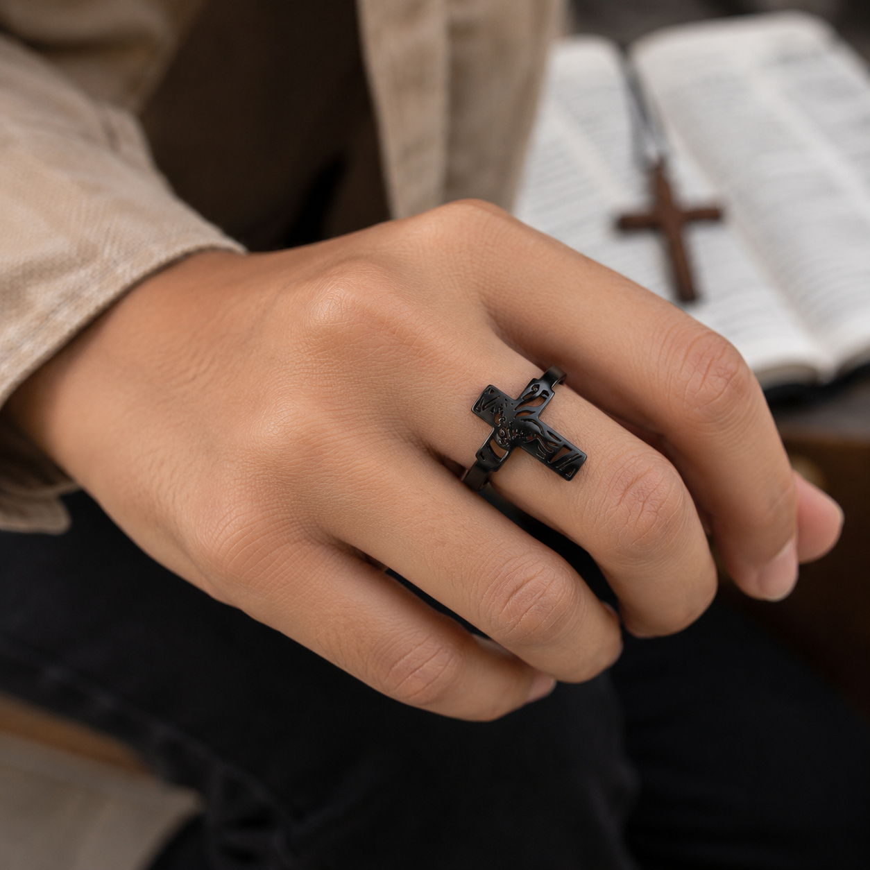 Title
Jesus Cross Ring • Modern Christian Faith Ring